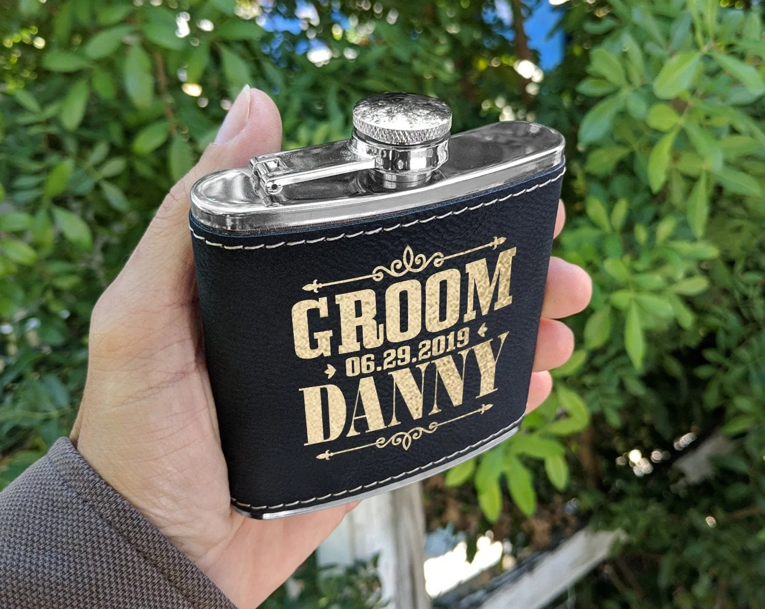 Custom Flask for Mens Birthday Idea Womens Bride Tribe Personalized Gifts Wedding Groomsmen Best Man Gold Engraved Father Mans Gift Leather