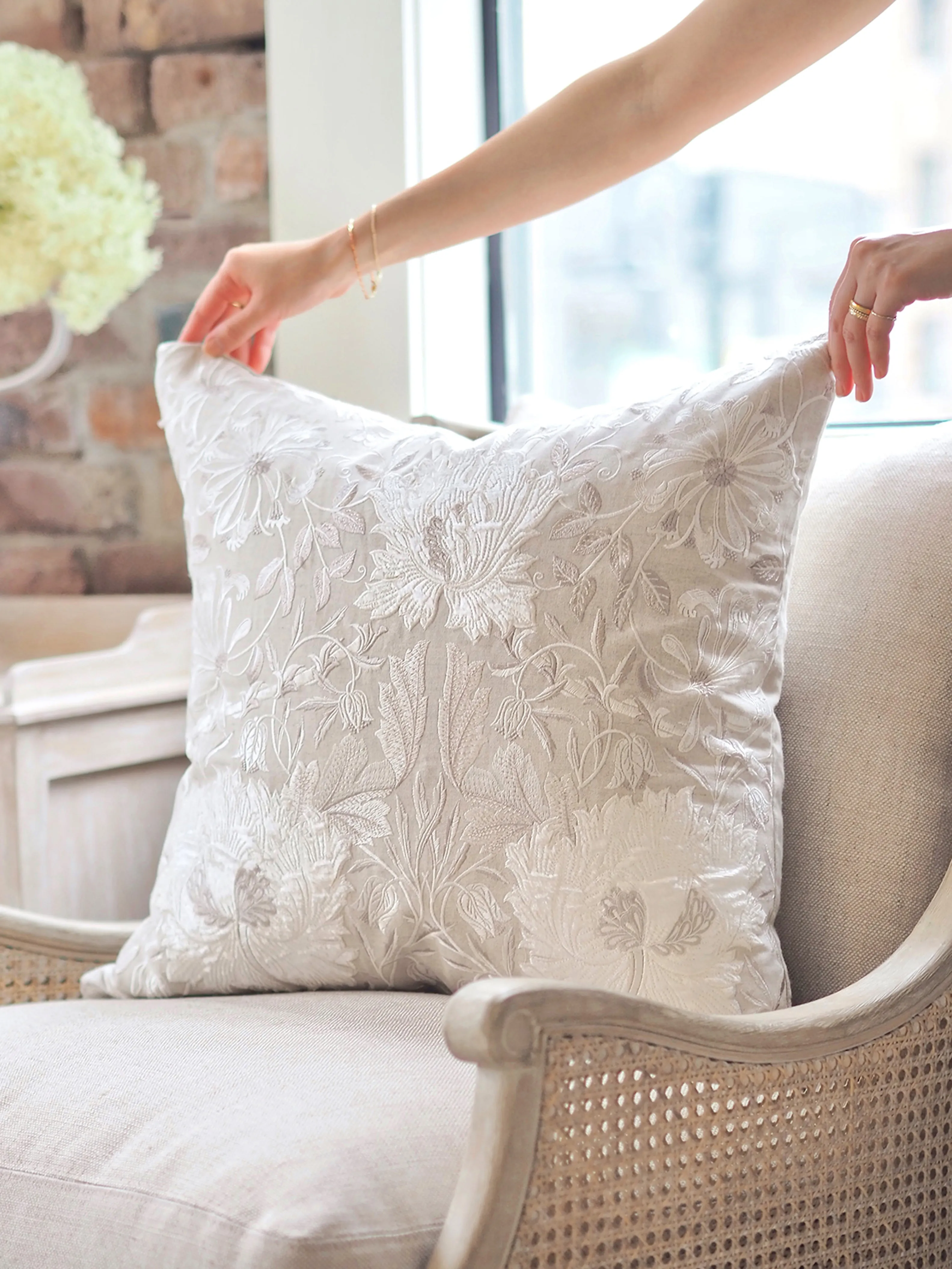 Josie Linen Pillow | 22x22