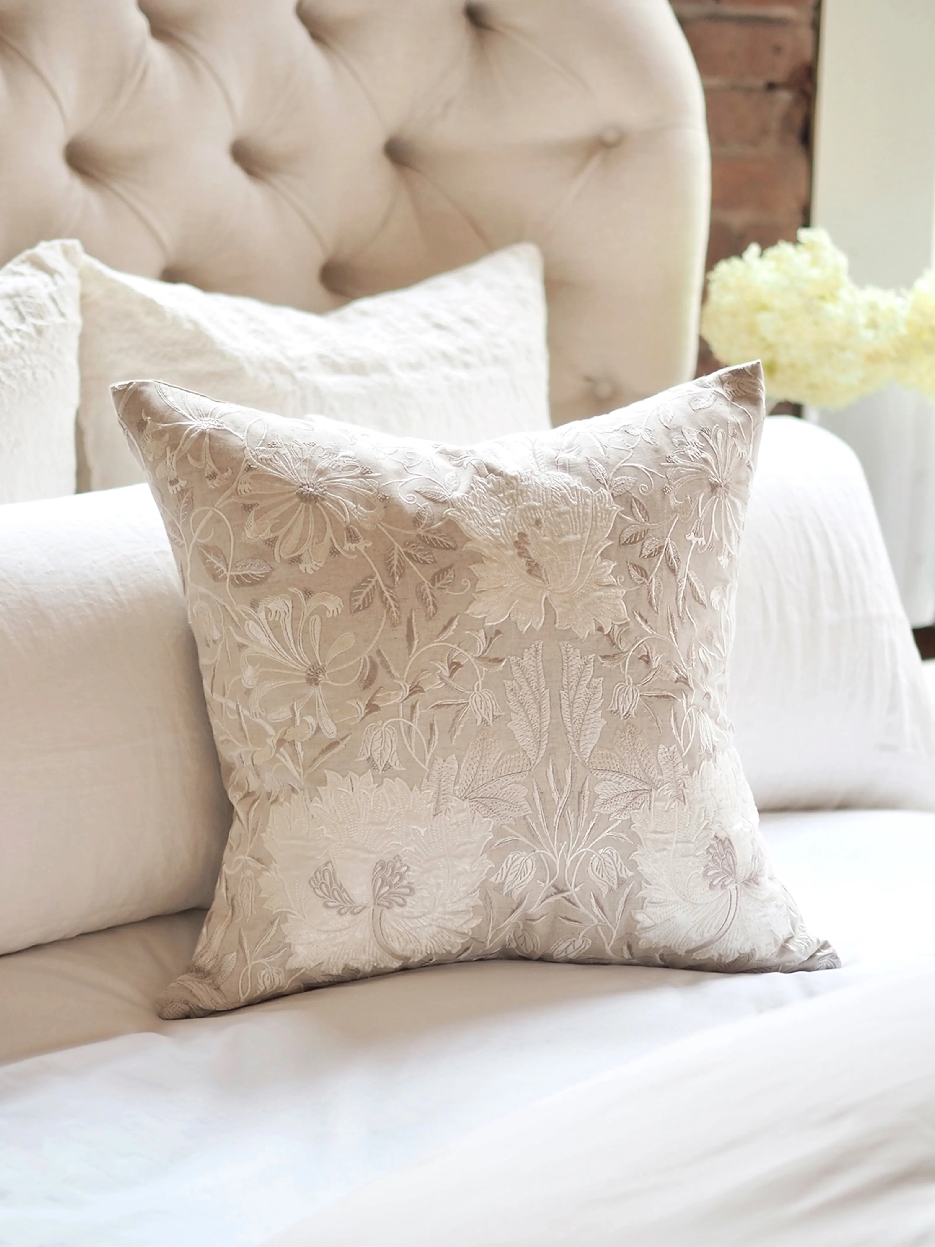 Josie Linen Pillow | 22x22