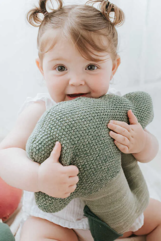 KNITTED CUSHION BRUCY THE BROCCOLI